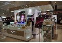 歐萊雅合肥金鷹宿州路店專柜 購物滿399元即贈三件套，盡享金鷹置業品質生活